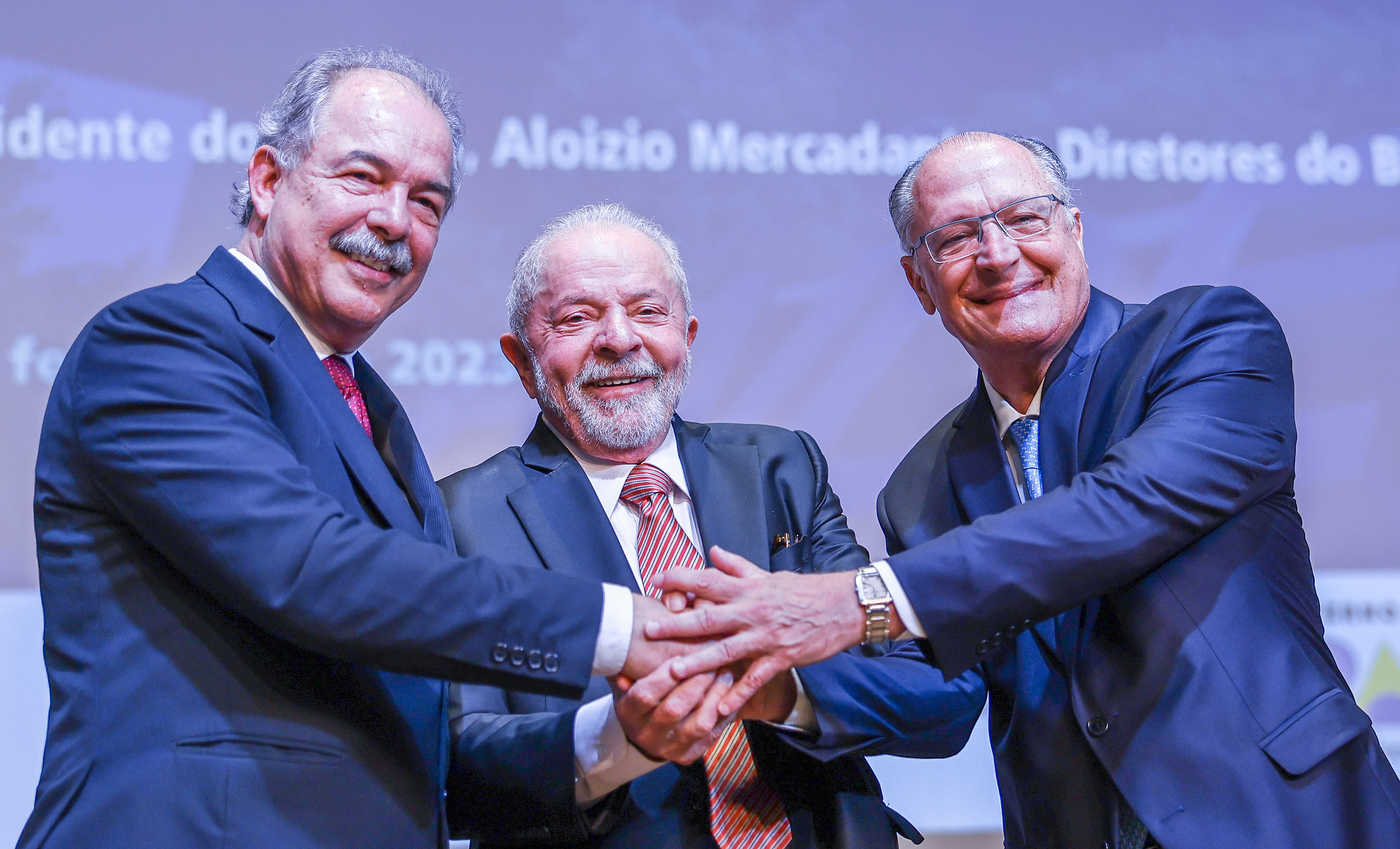 O presidente Lula com o vice Alckmin na cerimônia de posse de Aloizio Mercadante